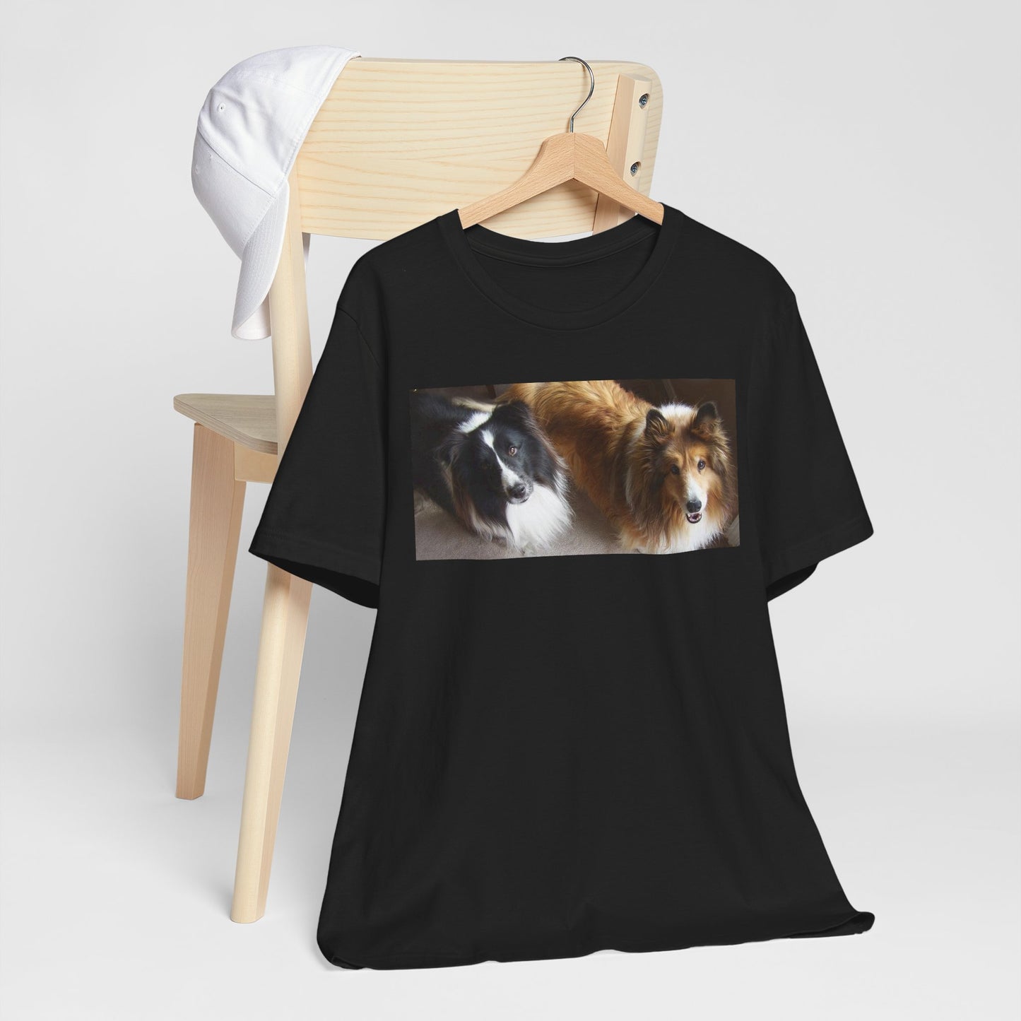 Shetland Sheepdog Group Unisex Dog Lovers Tee with Cute Pets Design - Perfect Gift for Animal Lovers, Casual Wear, Dog Owners, Gift for Him/Her, Everyday Comfort