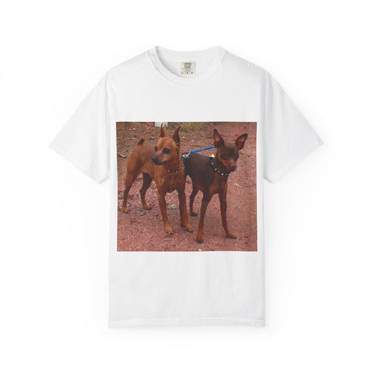 Miniature Pinscher Group Rustic Dog Lovers T-Shirt - Perfect for Pet Owners, Gifts for Dog Lovers, Animal Lovers Apparel, Casual Outings, Everyday Wear