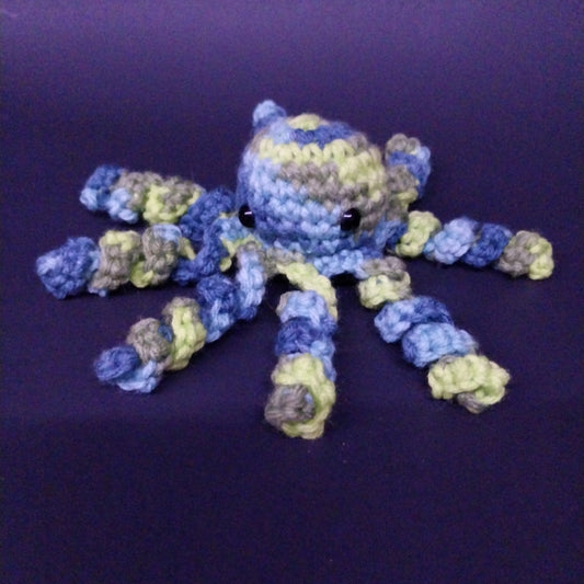 Blue and green wee octopus