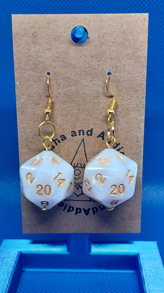 Natural 20 Earrings (white pearl)