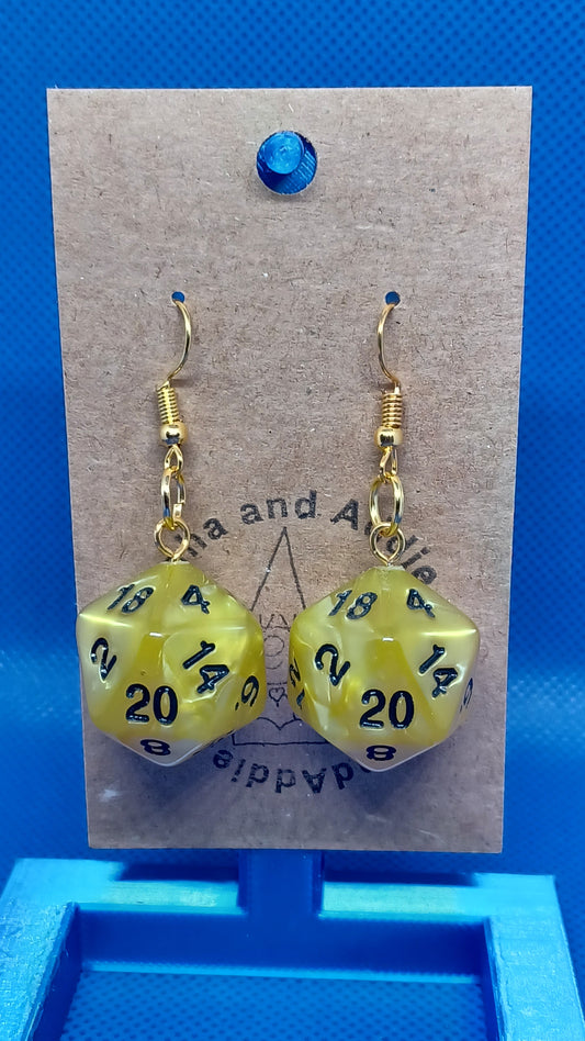 Natural 20 Earrings (yellow pearl)
